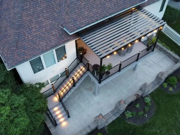 Aluminum railing upgrade on a cedar deck in Bellevue, NE
